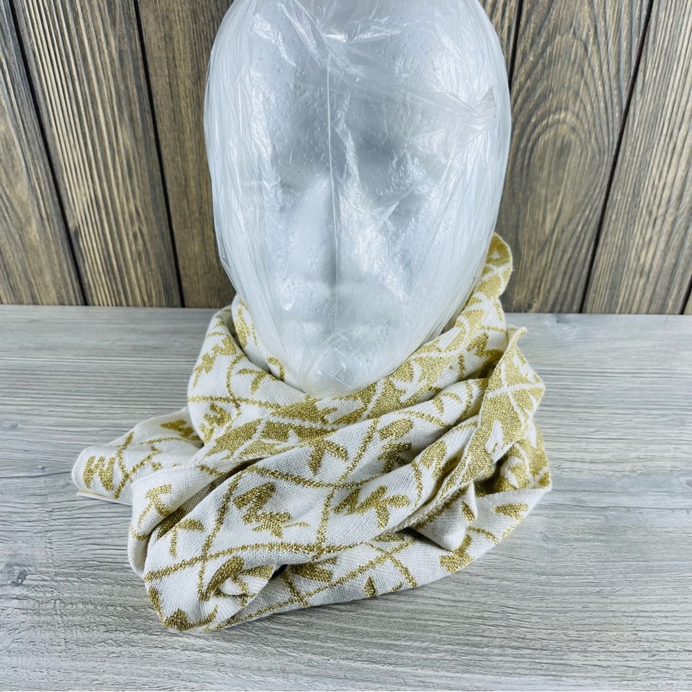 Michael Kors MK Infinity Scarf